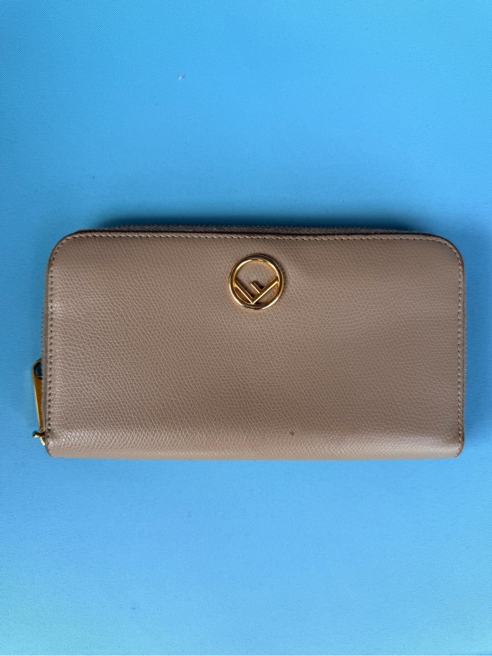 Fendi Zip-Around Wallet in Taupe with Gold Logo. AUTHENTIC